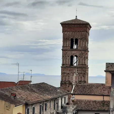 Panoramica Torretta Medievale Apartment Terracina
